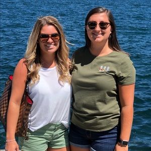 Meet your Posher, Madison